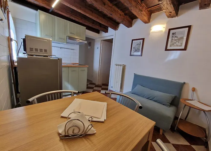 Veneziacentopercento Apartments & Rooms