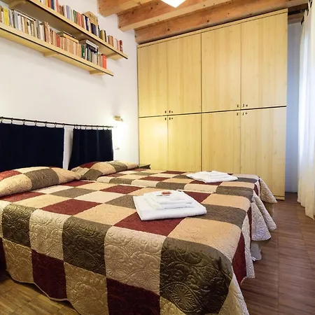 Veneziacentopercento Apartments & Rooms Exterior photo