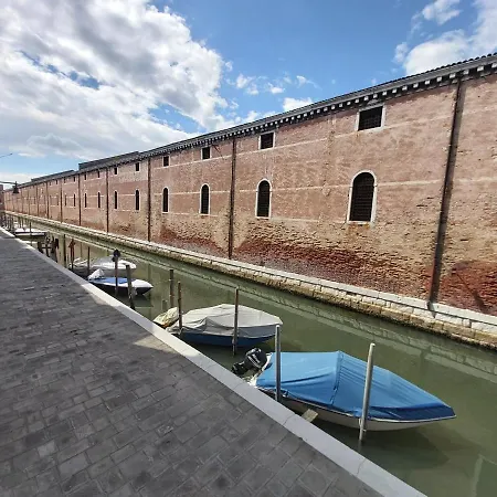 Veneziacentopercento Apartments & Rooms Exterior photo