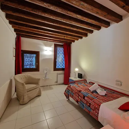 Veneziacentopercento Apartments & Rooms Exterior photo