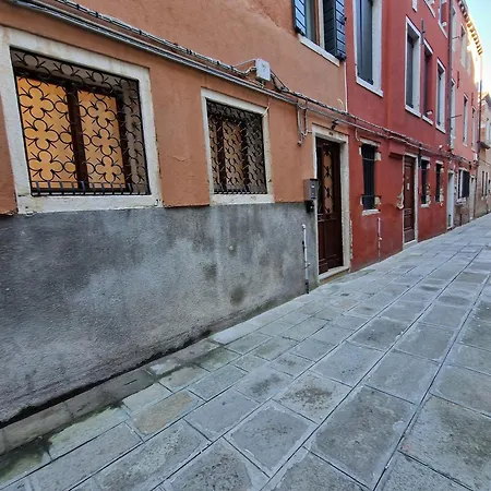 Veneziacentopercento Apartments & Rooms Exterior photo