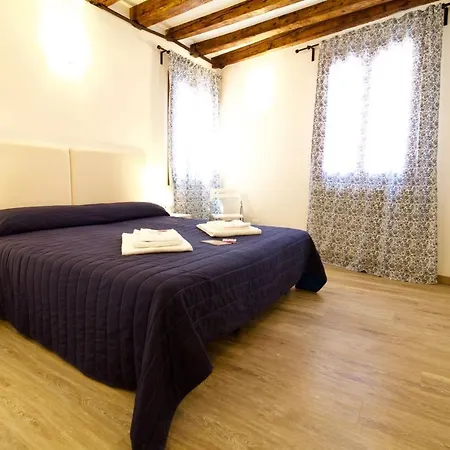 Veneziacentopercento Apartments & Rooms Exterior photo